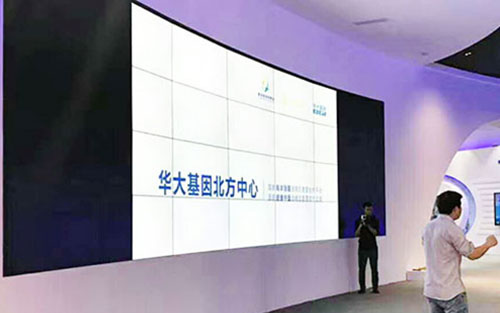 曲麵拚接屏顯示方案，曲麵拚接屏效果圖