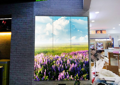 液晶拚接大屏幕應用於商場廣告宣傳