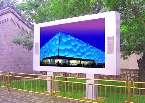 北京拚接屏和led屏的對比分析